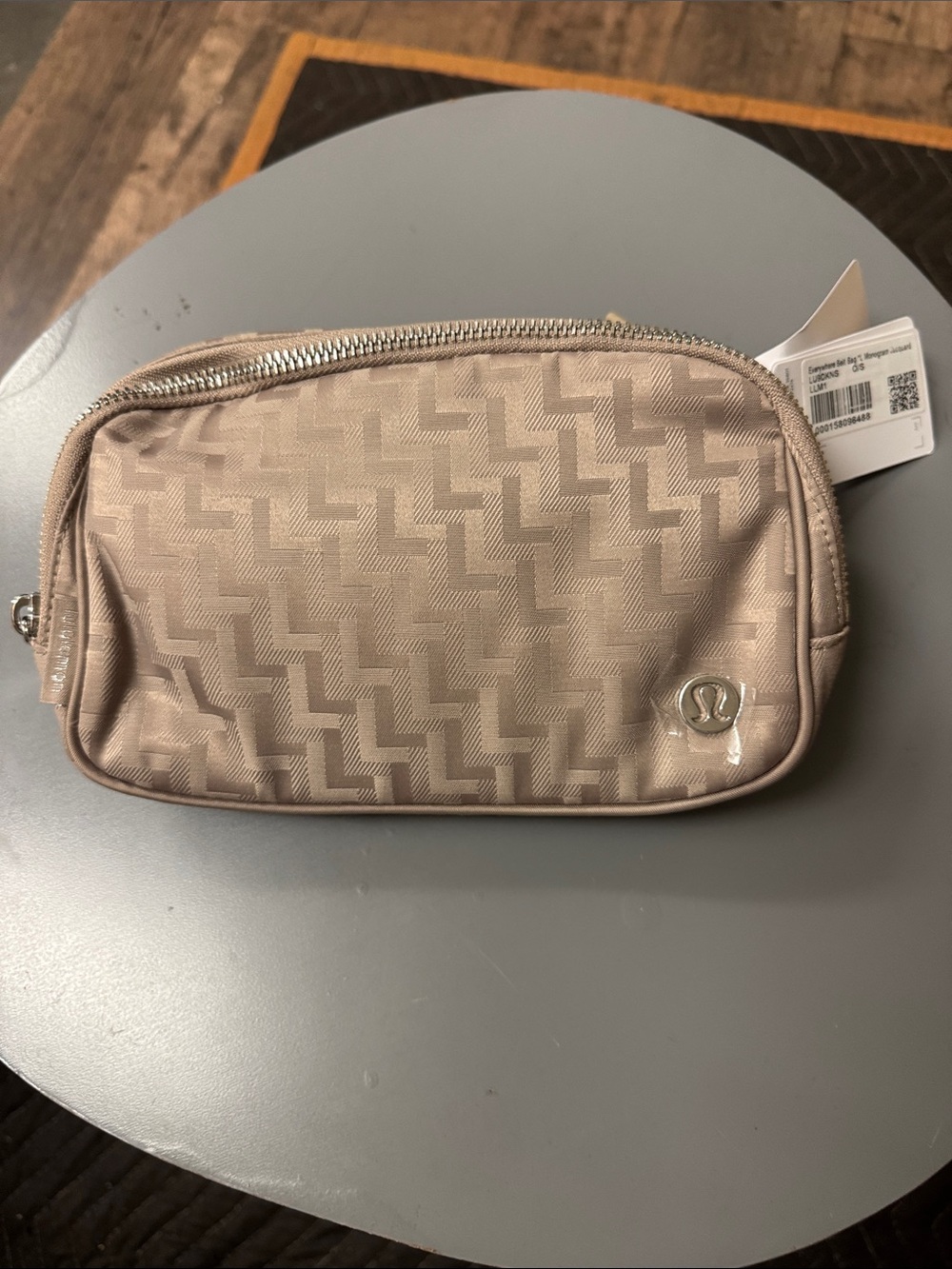 lululemon everywhere, belt bag L monogram jacquard